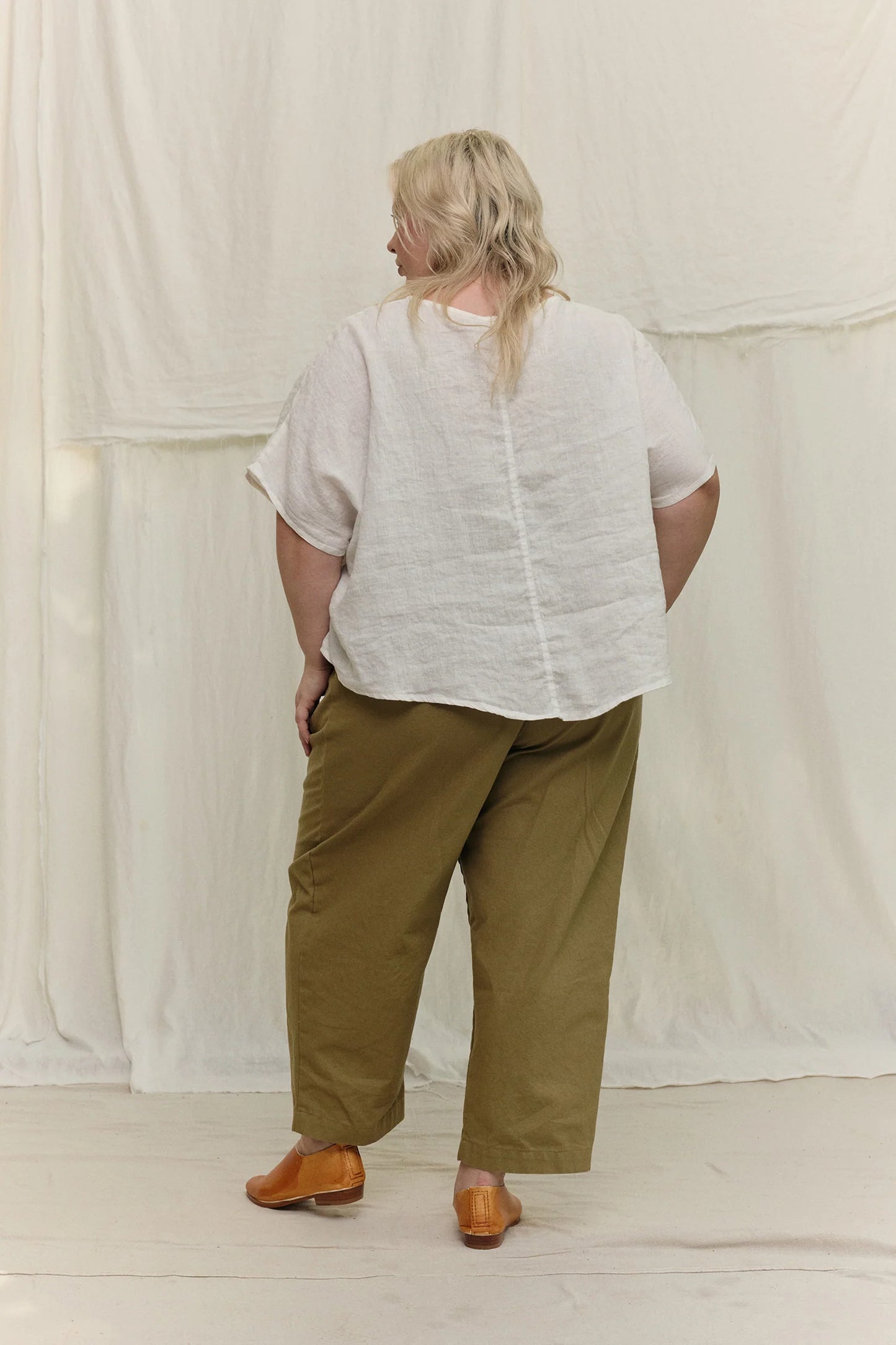 Linn Tee in Lightweight Linen