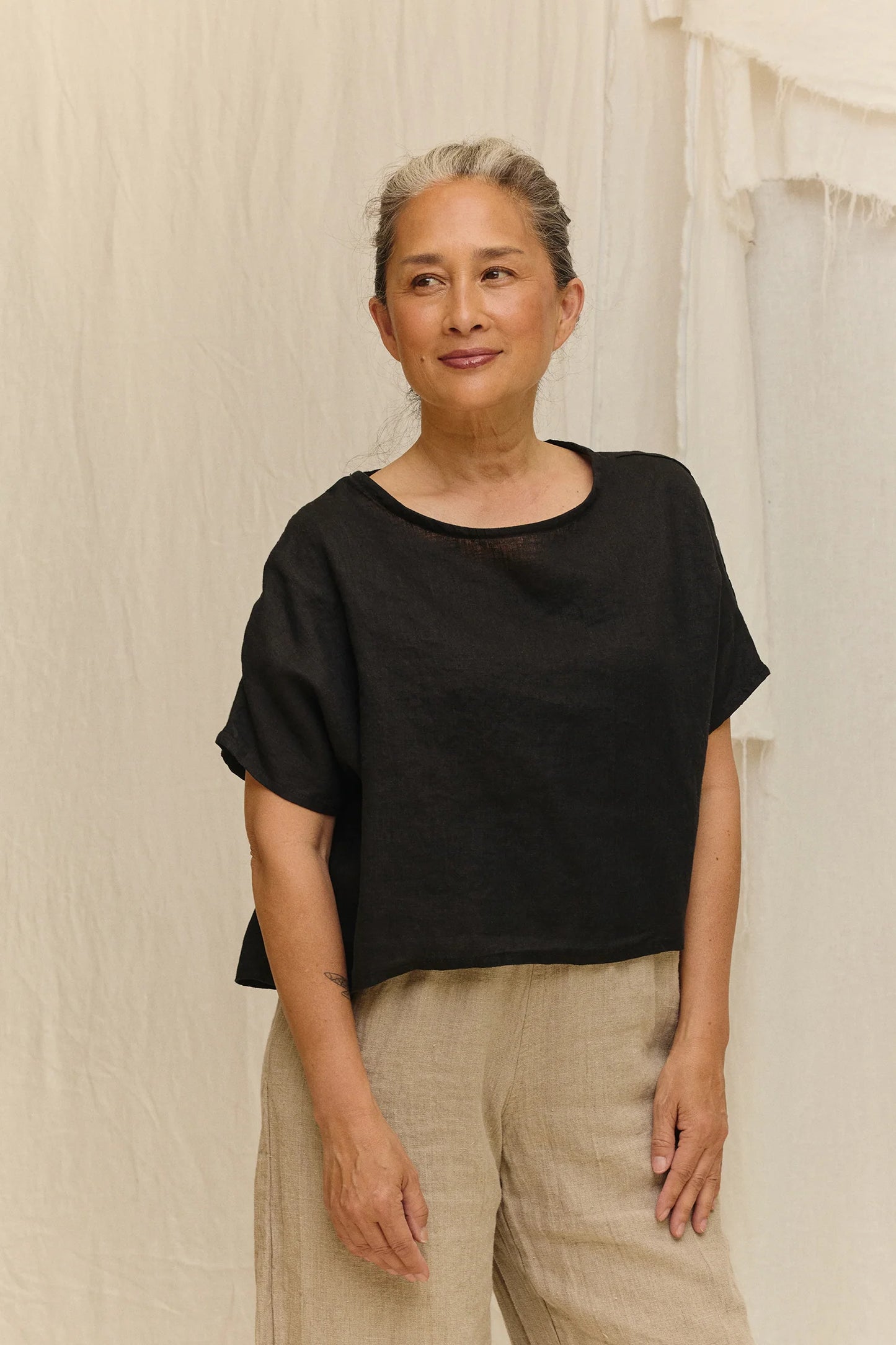 Linn Tee in Lightweight Linen