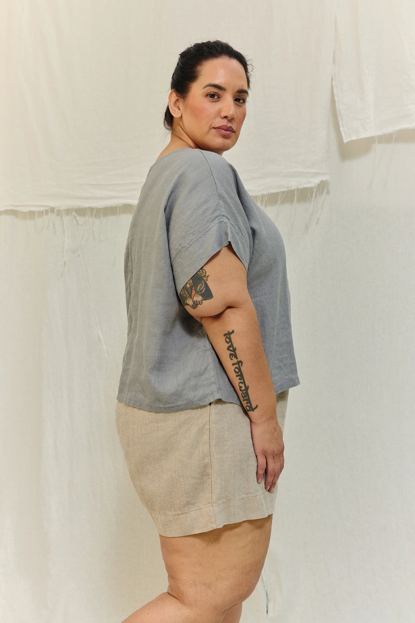 Georgia Tee in Lightweight Linen