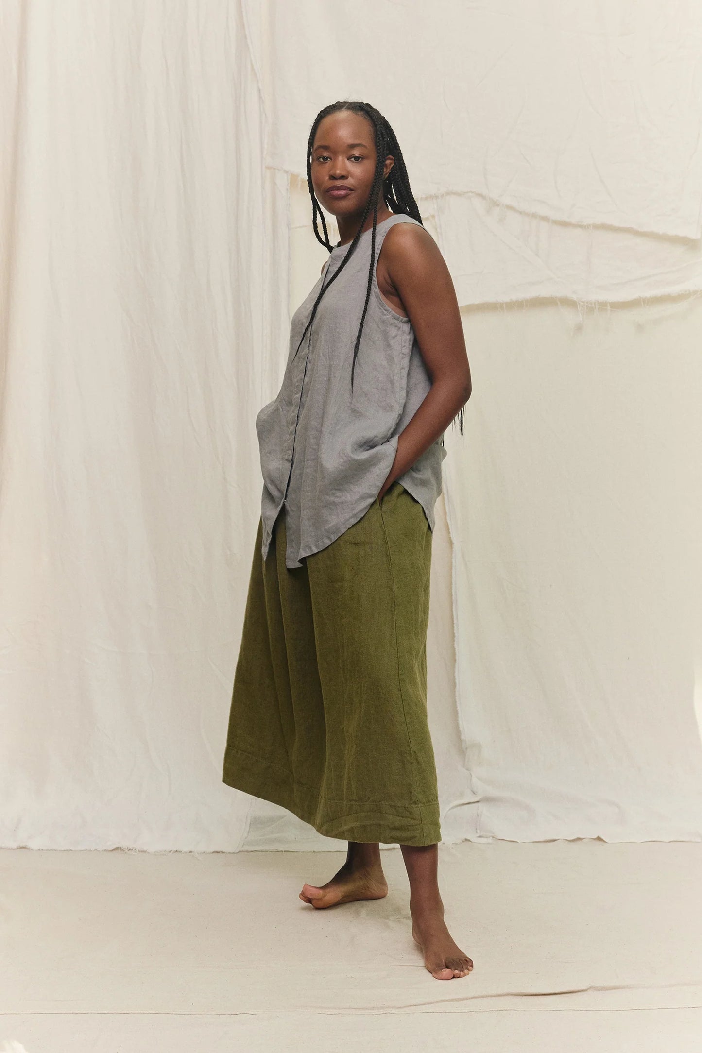 Sleeveless Kara Snap Top in Lightweight Linen