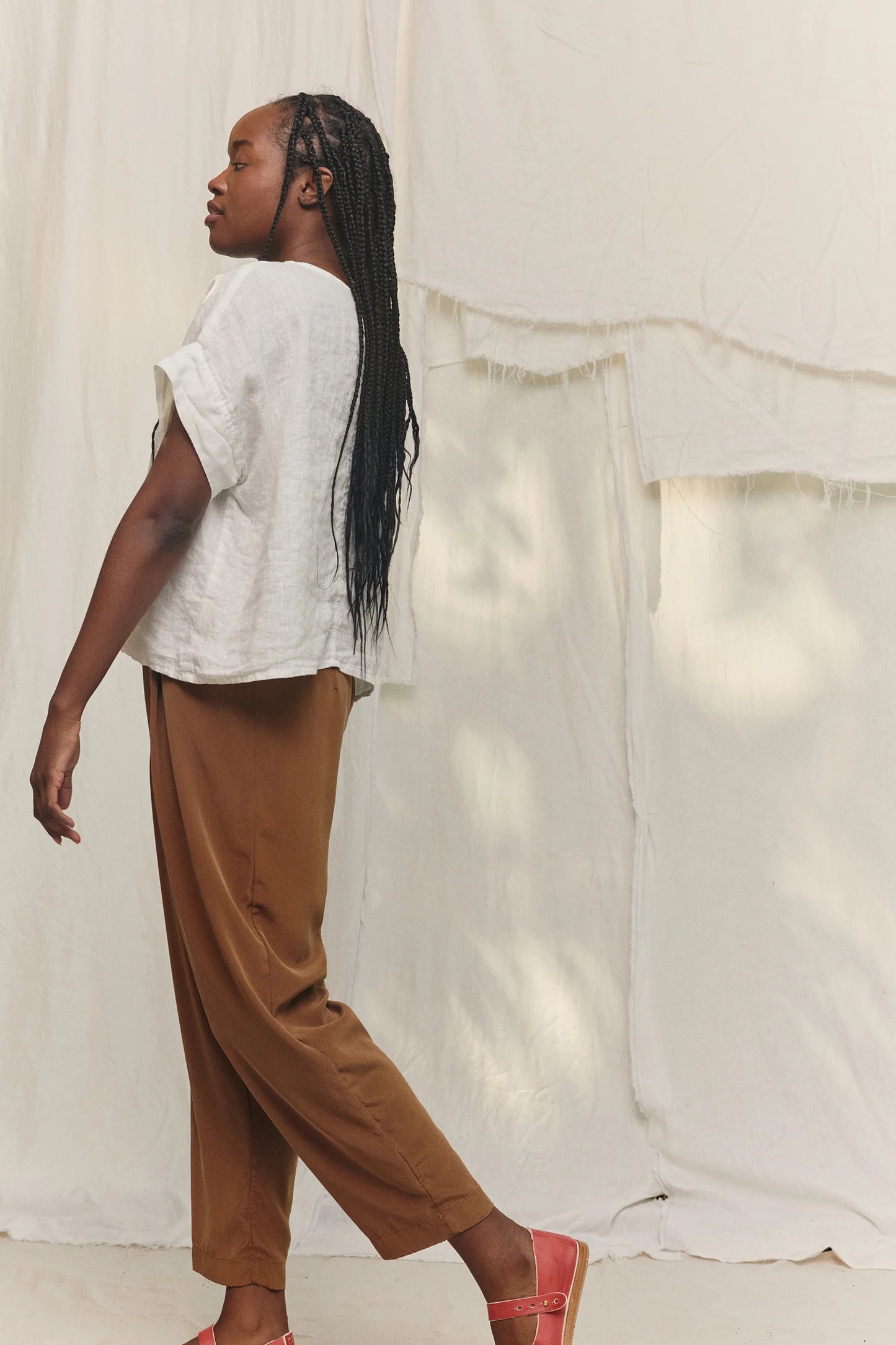 Georgia Tee in Lightweight Linen