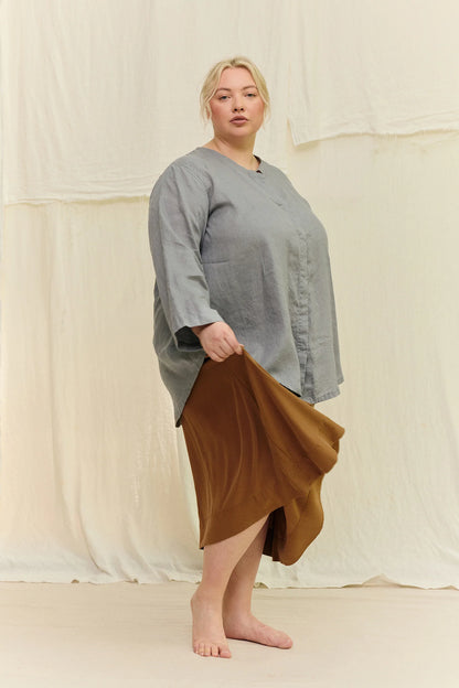 Long Sleeve Kara Snap Top in Lightweight Linen