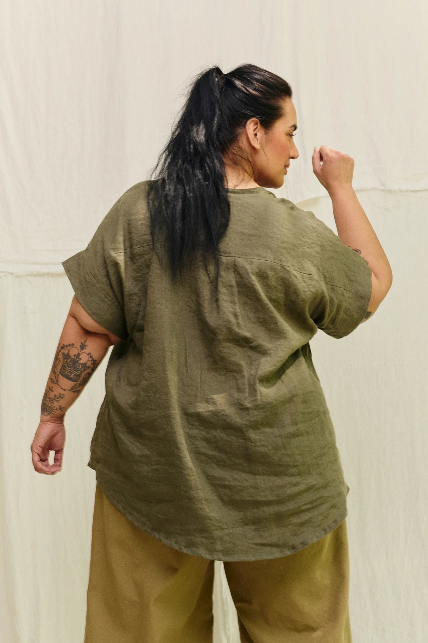 Georgia Snap Top in Lightweight Linen