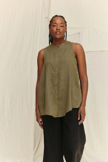 Sleeveless Kara Snap Top in Lightweight Linen