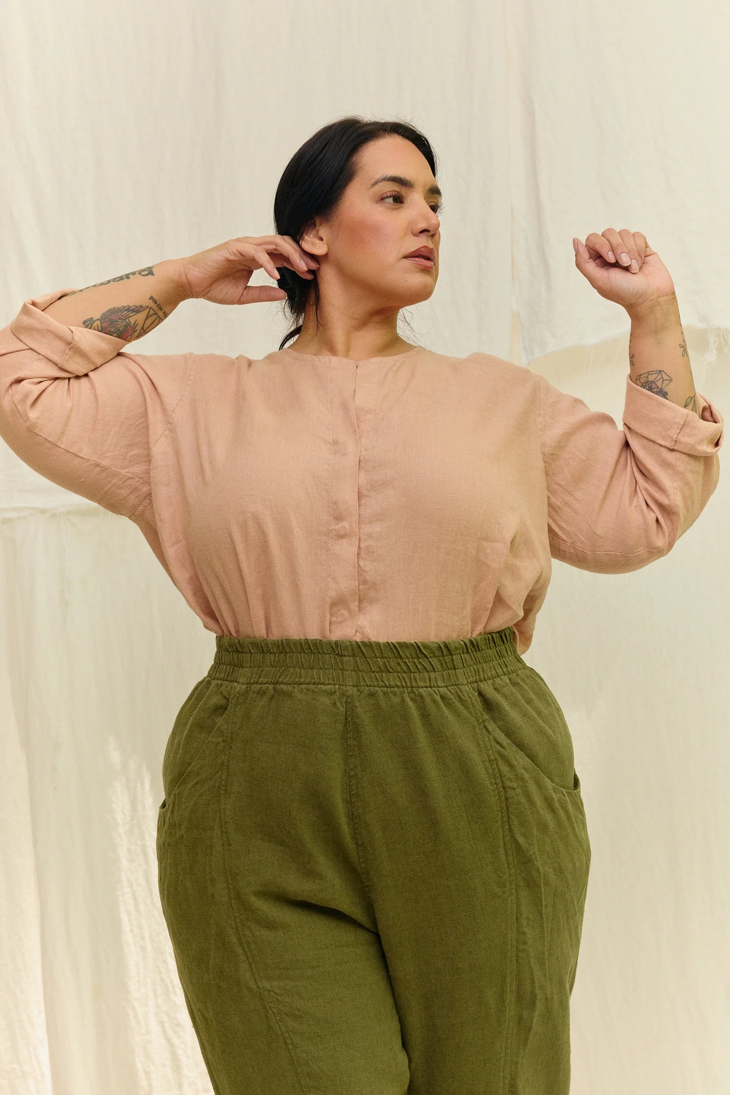Long Sleeve Kara Snap Top in Lightweight Linen