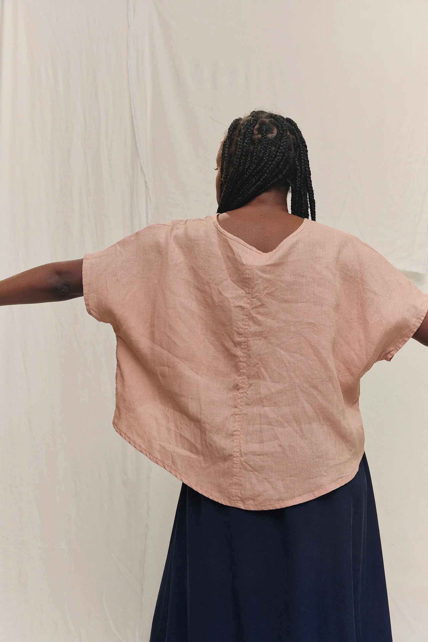 Linn Tee in Lightweight Linen