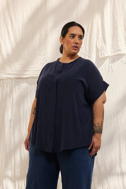 Georgia Snap Top in Silk Crepe