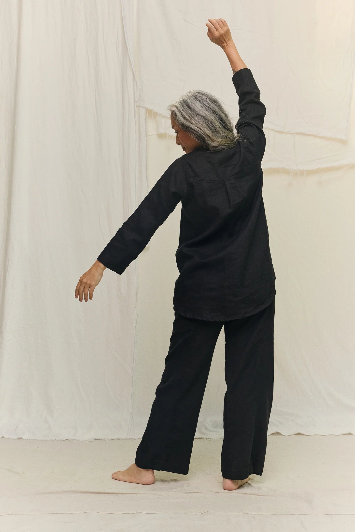 Long Sleeve Kara Snap Top in Lightweight Linen
