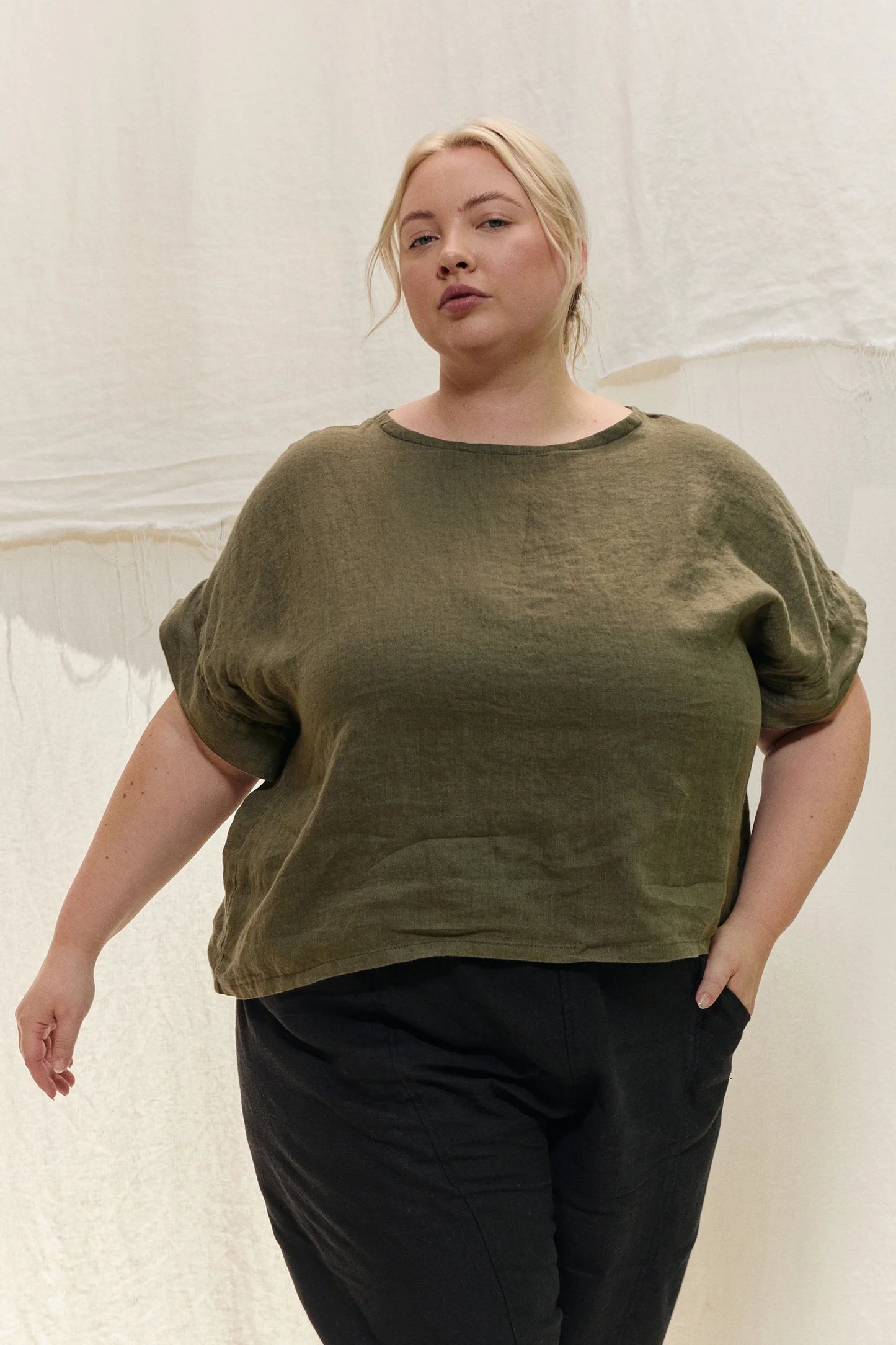 Georgia Tee in Lightweight Linen