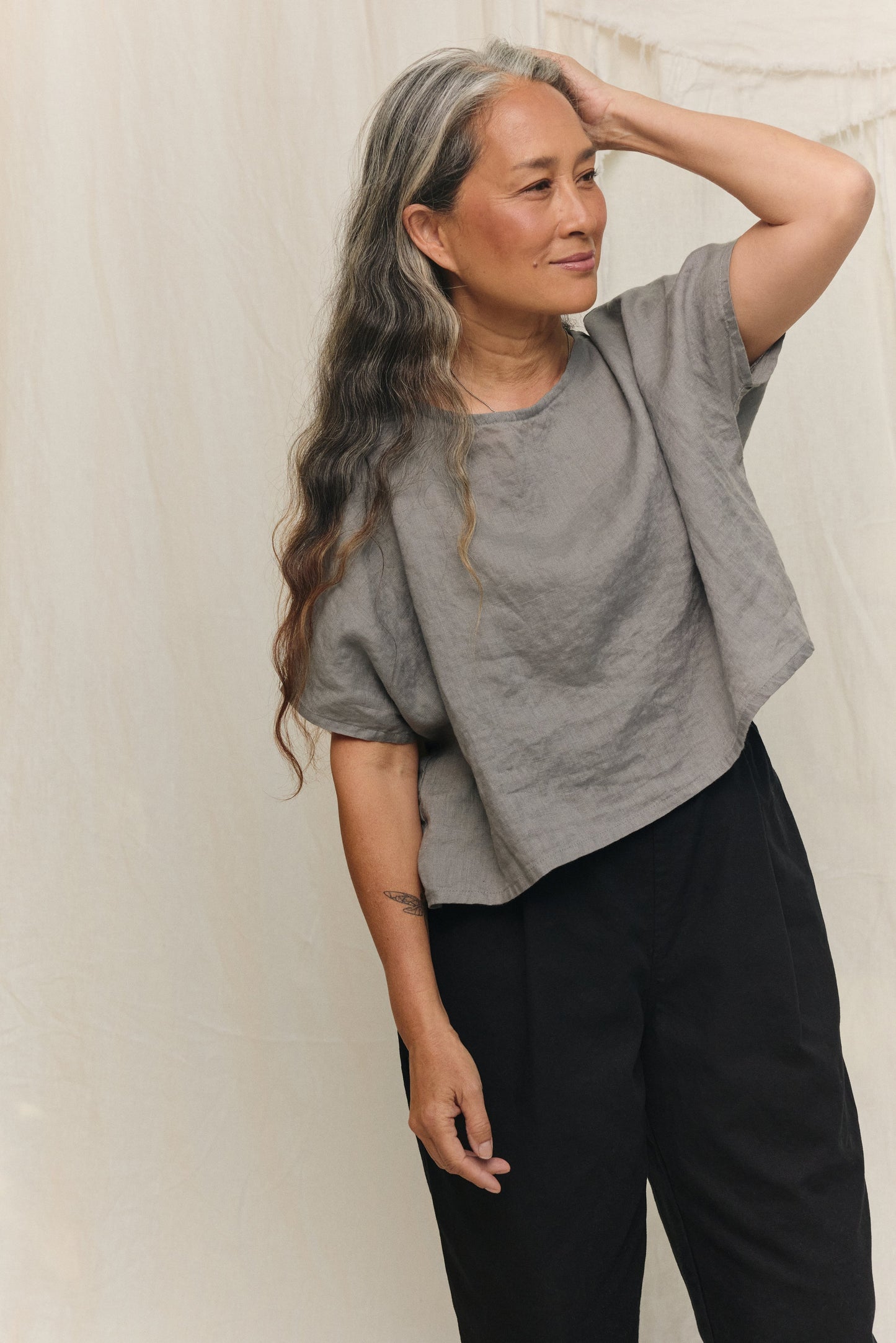 Linn Tee in Lightweight Linen