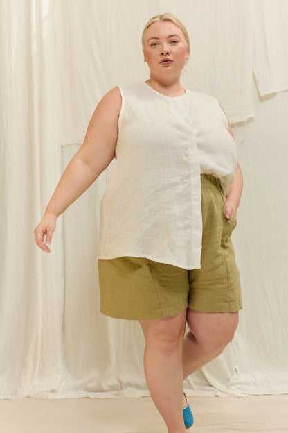 Sleeveless Kara Snap Top in Lightweight Linen